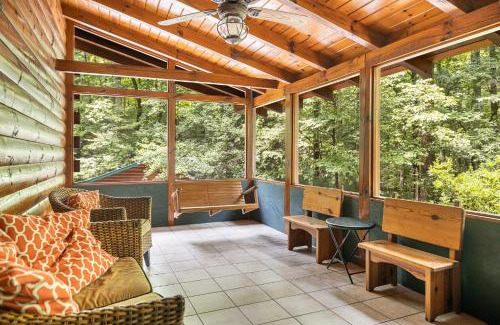 Brevard Casa | Twin Creeks Lodge by AvantStay 33 Acre Retreat