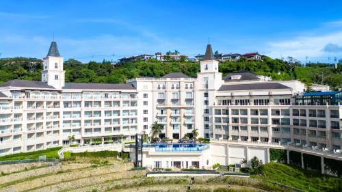 Tagaytay Hotel | Twin Lakes Hotel near Tagaytay