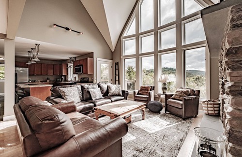 Sunday River Area Casa | Twin Peaks - Combined two unit mirrored duplex; sleeps 20, two hot tubs, two theater rooms