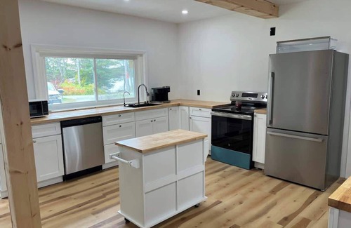 Northville Casa | Twin pines 3 Summary:
