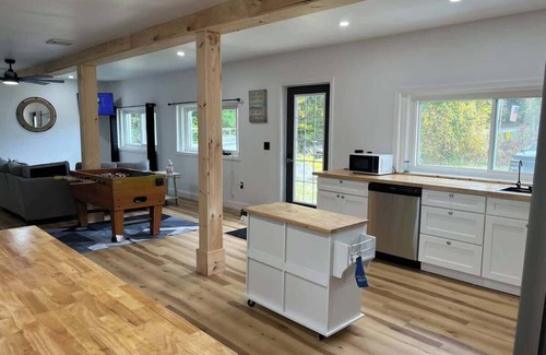 Northville Casa | Twin pines 3 Summary: