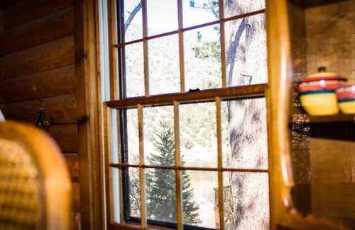 Pine Mountain Club Cabina | Twin Pines Authenic Log Cabin