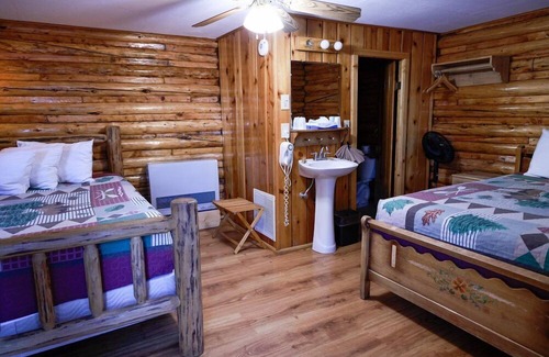 Dubois Cabina | Twin Pines Lodge & Cabins