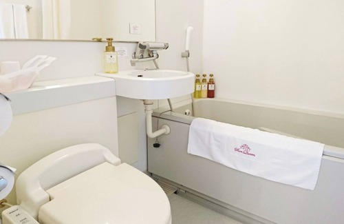 Asato Hotel | Twin Room Nonsmoking 20m2 110cm bed width x 2 / Naha Okinawa