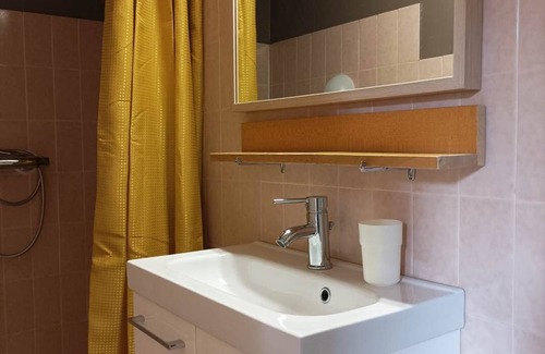 Artigues Apartamento | Twin room with separate single beds