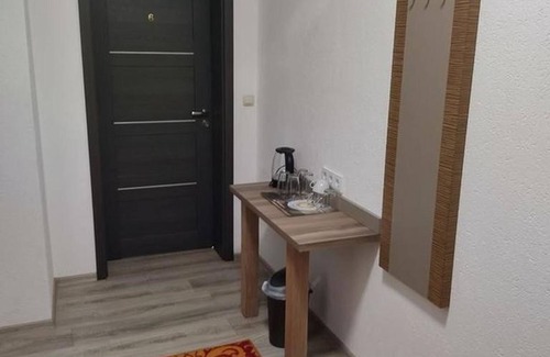 Adorf Apartamento | Twin room with shared bathroom