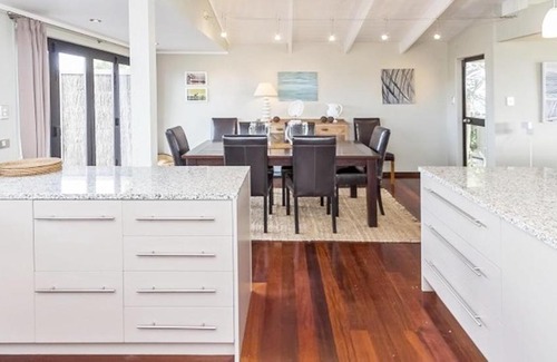 Oneroa Casa | Twin Views
