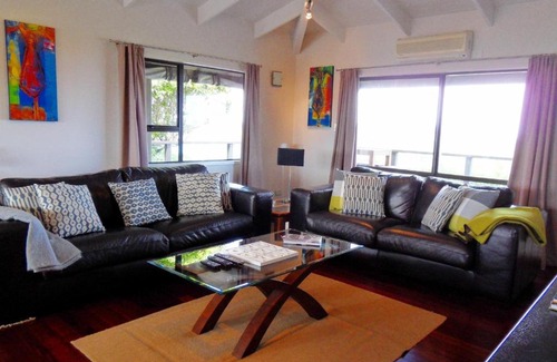 Oneroa Casa | Twin Views