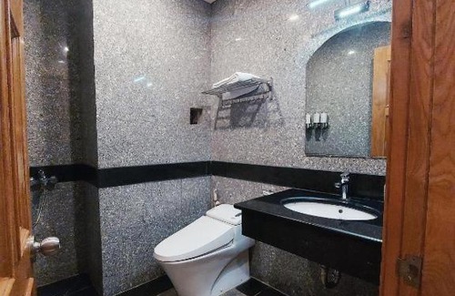 Phu My Hung Hotel | Twins Hotel