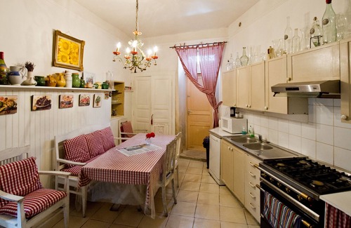 Saint-Maximin Casa | Dos Stonehouses siglo 18 en la región idílica cerca de Uzes y Pont du Gard