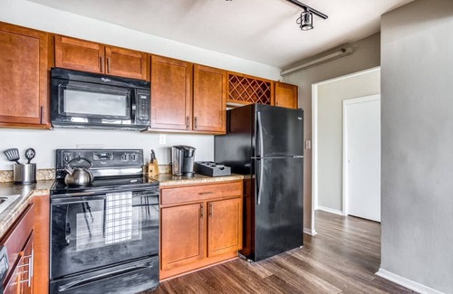 Old Louisville Apartamento | TWO 800 Tower Cozysuites w sky Pool Lounge 10flr
