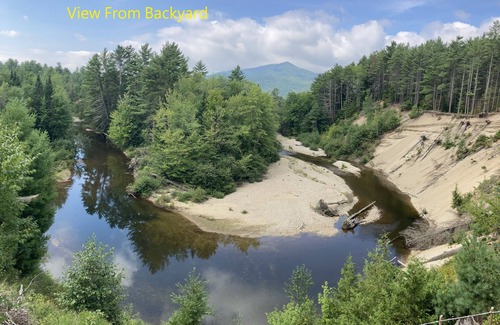 North Hudson Cabina | Two Adirondack cabins with mountain views and river access