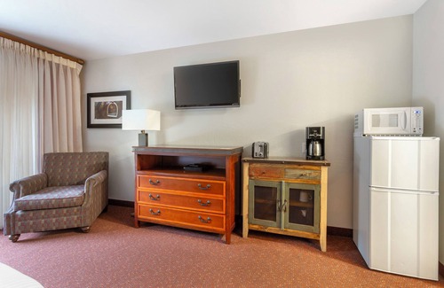 Kohls Ranch Apartamento | Two Beautiful Units! Ultimate Outdoor Group Getaway! Pool, Near Hiking