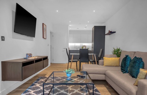 Springfield Apartamento | Two Bed Apartment near Rookwood Way by MySquare