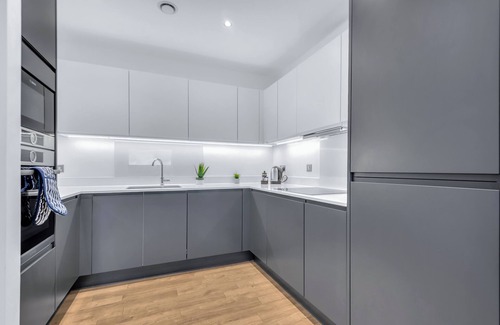 Springfield Apartamento | Two Bed Apartment near Rookwood Way by MySquare