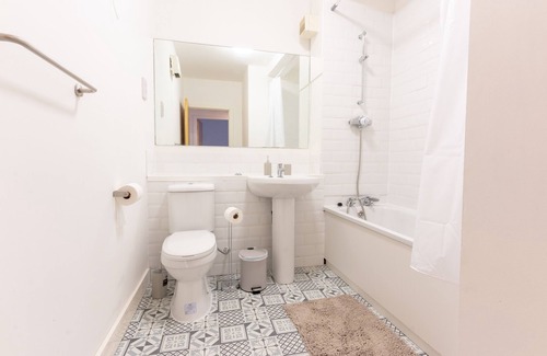 The Docks Apartamento | Two bed Central apartment.