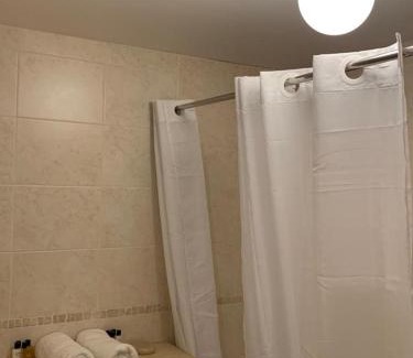 Southend-on-Sea Apartamento | Two Bed Flat By The Beach No Parties No Events