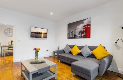 Bush Hill Park Apartamento | Two Bed Flat in Bush Hill Park