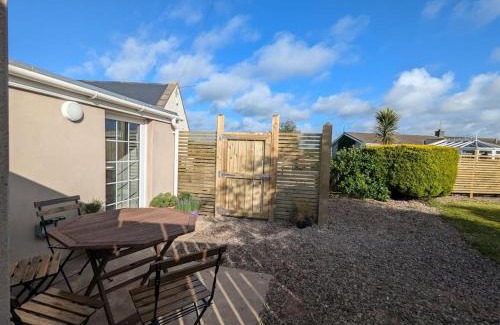 Dunseverick Casa | Two bed home 6 minutes from The Giants Causeway!