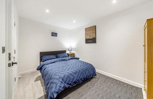 Runnymede Apartamento | Two Bed Home In the Heart of Egham