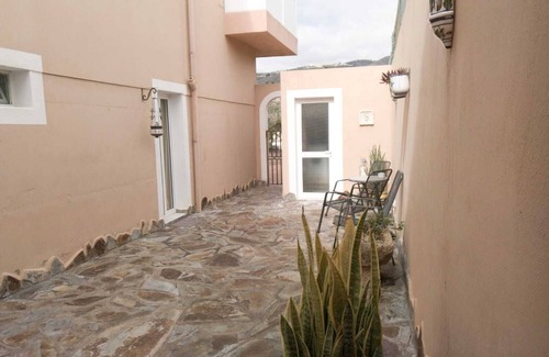 Granadilla de Abona Apartamento | Dos habitaciones, dos baños (uno con ducha) Apto. con piscina 10X5 climatizada estacionalmente