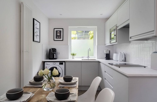 Royal Tunbridge Wells Casa | Two Bedroom, Self contained Annex/Appartment in Tunbridge Wells. With Parking