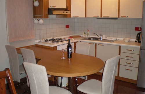 Obrs Apartamento | Apartamento para dos personas con una terraza Moscenicka Draga, Opatija (A-18440-b)