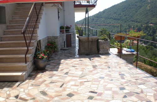 Obrs Apartamento | Apartamento para dos personas con una terraza Moscenicka Draga, Opatija (A-18440-b)