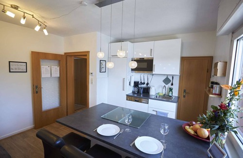 Muehlheim am Main Apartamento | Two Bedroom Apartment with big Kitchen close to Frankfurt