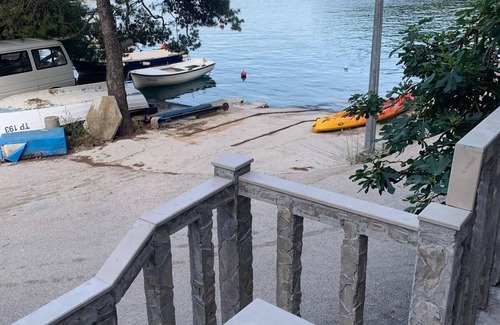 Crkvice Apartamento | Apartamento para dos personas con terraza y vista al mar Bahía Crkvice, Peljesac (A-17667-a)