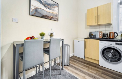 West Bromwich Apartamento | Two Bedroom Apartment - Twin Beds - Smart TV - WIFI