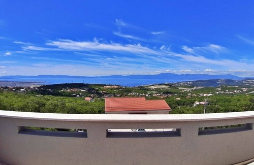 Hreljin Apartamento | Apartamento para dos personas con terraza y vista al mar Hreljin, Kraljevica (A-22478-a)