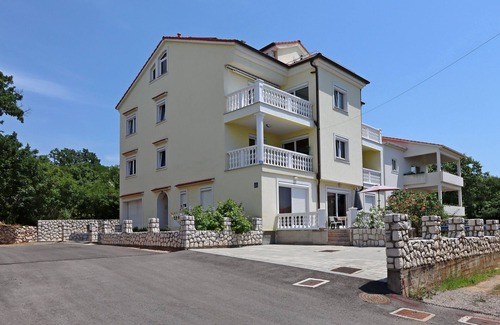 Kostrena Apartamento | Apartamento para dos personas con terraza y vista al mar Kostrena, Rijeka (A-23422-d)