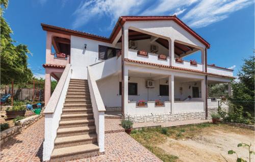 Peruski Apartamento | Two-Bedroom Apartment In Peruski