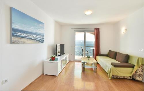 Celina Apartamento | Two-Bedroom Apartment In Stanici