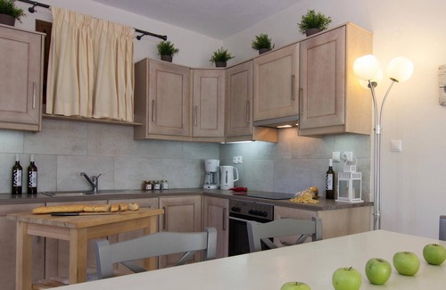 Lefktron Apartamento | Two Bedroom Apartment No 1