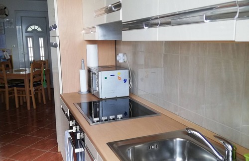 Cove Donja Krusica (Donje selo) Apartamento | Apartamento para dos personas en la playa Bahía Donja Krušica, Solta (A-11146-a)