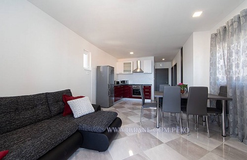 Igrane Apartamento | Apartamento para dos personas en la playa Igrane, Makarska (A-18405-a)