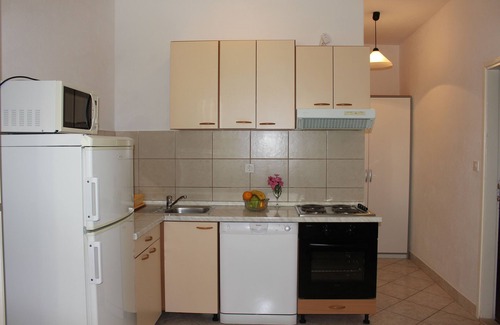 Mimice Apartamento | Apartamento para dos personas en la playa Mimice, Omis (A-2774-c)
