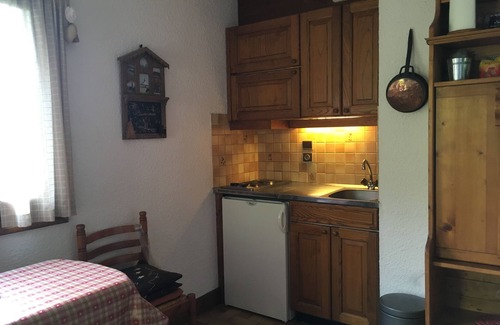 Combloux Apartamento | Dos habitaciones cerca del pueblo y su acceso a la zona de esquí en telesilla a 150m.