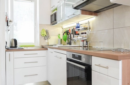 Splitska Apartamento | Apartamento para dos personas con terraza y vista al mar Splitska, Brac (A-11300-a)