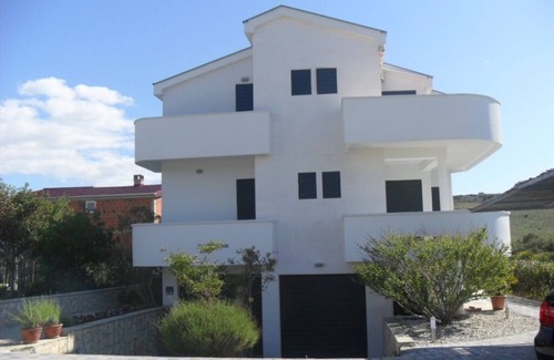 Ljubac Apartamento | Apartamento para dos personas con terraza y vista al mar Ljubac, Zadar (A-14593-c)