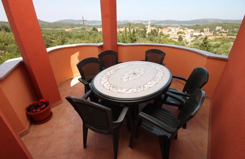 Bozava Apartamento | Two bedroom apartment with terrace and sea view Bozava, Dugi otok (A-8098-a)