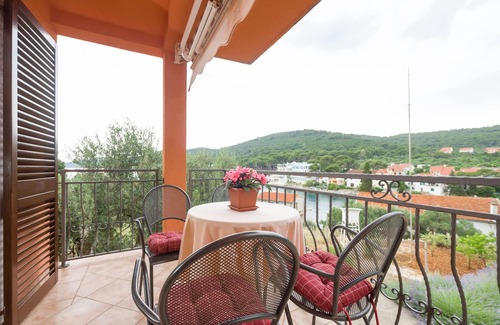 Bozava Apartamento | Two bedroom apartment with terrace and sea view Bozava, Dugi otok (A-8124-b)