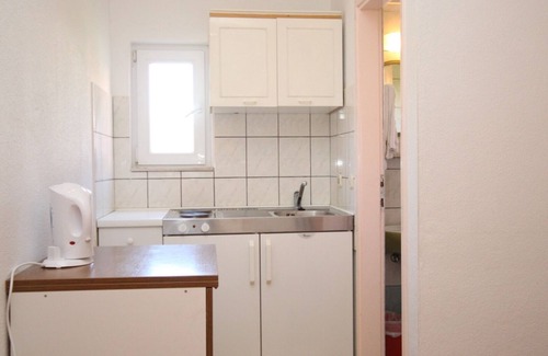 Tucepi Apartamento | Apartamento para dos personas con terraza y vista al mar Tucepi, Makarska (A-6817-c)