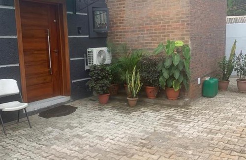 Ikeja Apartamento | Two bedroom apartment with a BQ