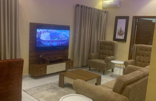 Ikeja Apartamento | Two bedroom apartment with a BQ