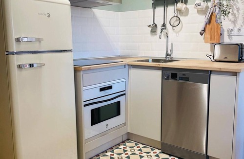 Jaca Apartamento | Apartamento con Piscina y Garaje en Zona Tranquila de Jaca