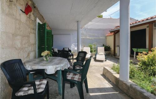 Kastel Kambelovac Apartamento | Two-Bedroom Apartment With Sea View In Kastel Kambelovac