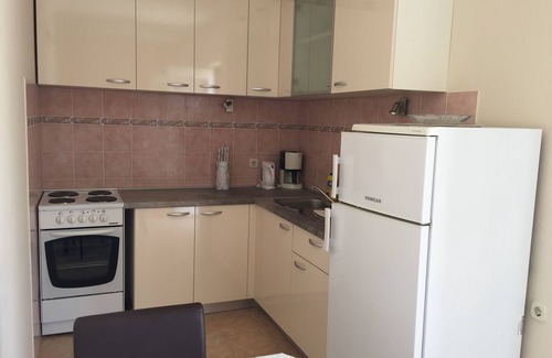 Lun Apartamento | Apartamento para dos personas con terraza y vista al mar Lun, Pag (A-11781-a)